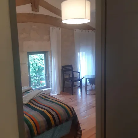 Au Velo Dans L'arbre 3*