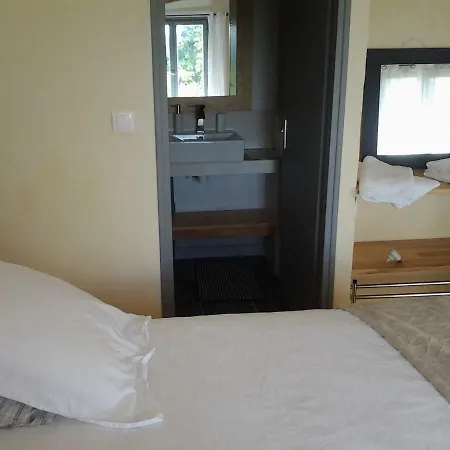 Au Velo Dans L'arbre 住宿加早餐酒店 Saint-Sulpice-de-Faleyrens
