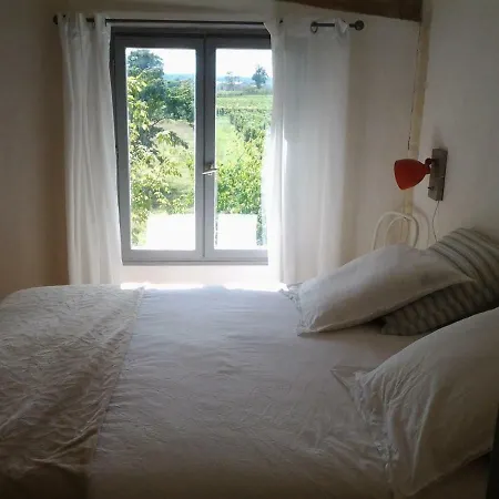 Bed & Breakfast Au Velo Dans L'arbre 3*