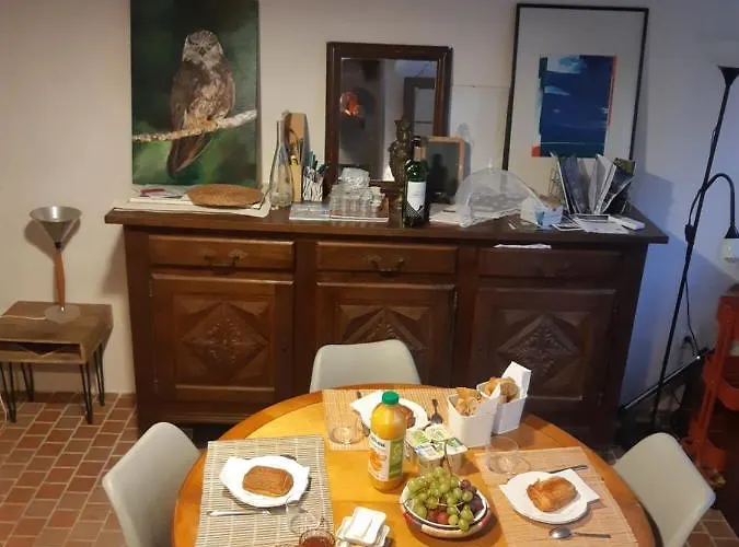 Bed and Breakfast Au Velo Dans L'arbre 3*