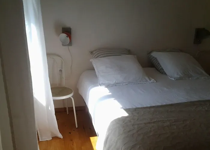 Au Velo Dans L'arbre Saint-Sulpice-de-Faleyrens