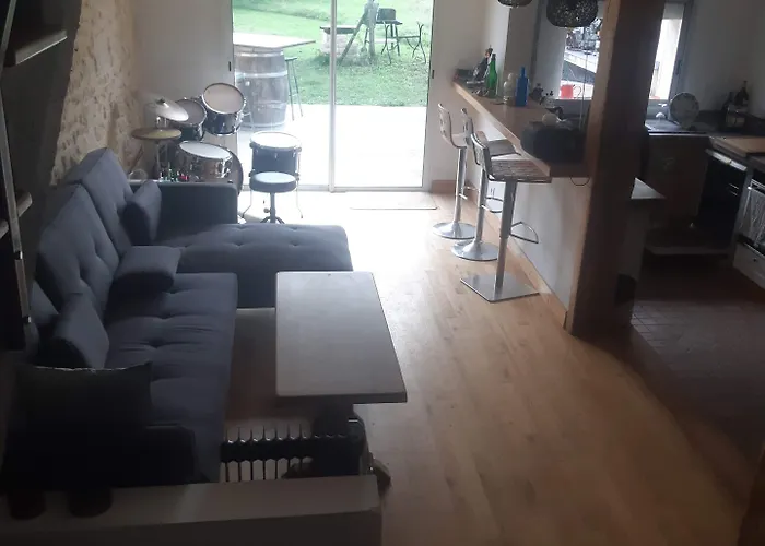 Au Velo Dans L'arbre Bed and Breakfast Saint-Sulpice-de-Faleyrens