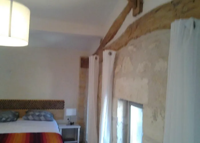 Au Velo Dans L'arbre Bed and Breakfast Saint-Sulpice-de-Faleyrens