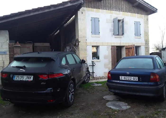 Bed and Breakfast Au Velo Dans L'arbre